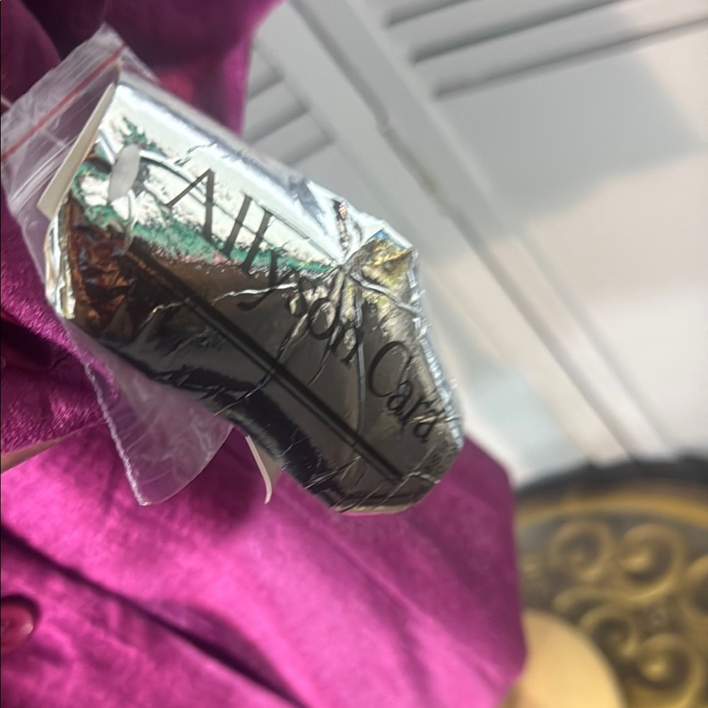 Elegant Women's Purple Blazer - Picture 7 of 10